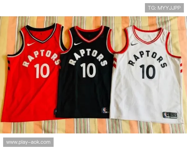 帕特里克·克拉克与德玛尔基突围160公里,最后300米憾失环意赛段冠军 帕特里克·克拉克与德玛尔基突围160公里,最后300米憾失环意赛段冠军